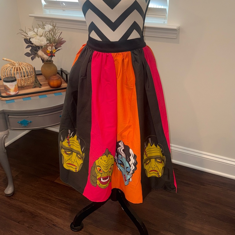 Vixen by Micheline Pitt Striped Ben Cooper Monster Mask Skirt XL - Picture 5 of 11